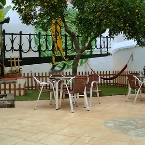 tarragona-hostel.top-hotels-tarragona.com/